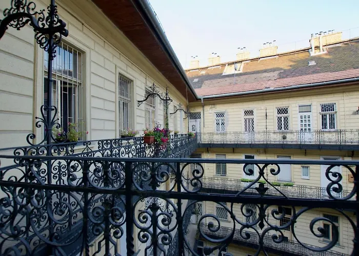Standard By Hi5 - Nyugati Square Budapešť
